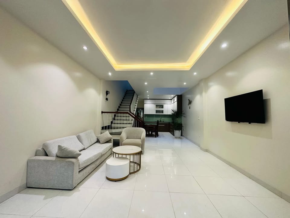 Cho thuê nhà 3 tầng tại Chung cư sinh viên Minh Phương - Full nội thất, chỉ việc xách vali!