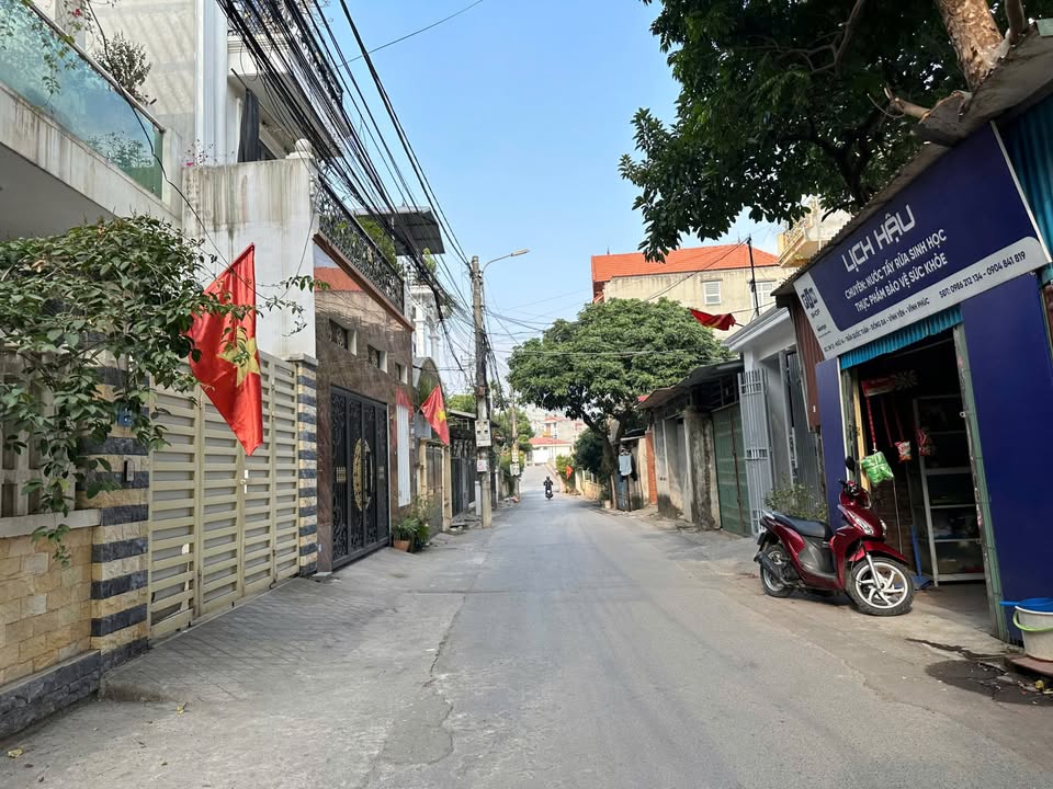 Nhà 3 tầng chính chủ tại Đống Đa, Vĩnh Yên 104m² - Bán gấp, vị trí đắc địa!