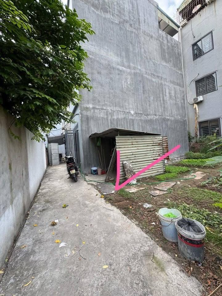 Đất nền Phúc Lợi Long Biên 35m² giá 4 tỷ - Sổ đỏ chính chủ, vị trí thuận lợi!