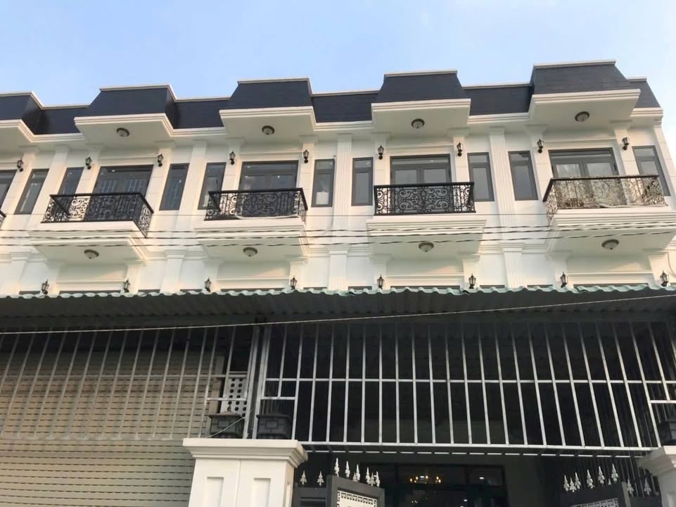 Nhà phố phân lô xã Long Thượng, huyện Cần Giuộc, Long An - Giá 3.5 tỷ, ô tô đậu cửa!