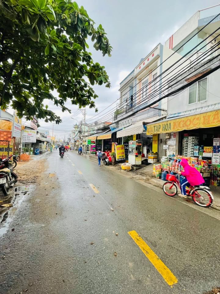 Căn hộ dịch vụ Nguyễn Triệu Luật, Tân Tạo, 180m² giá 9.8 tỷ - Dòng tiền 35 triệu/tháng!