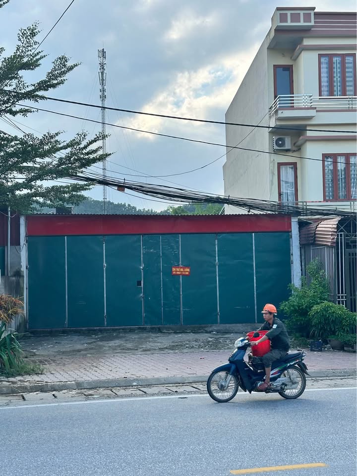 Đất nền Tân Yên, Hàm Yên 250m² giá 7.5 tỷ - Sổ đỏ chính chủ, thương lượng tốt!