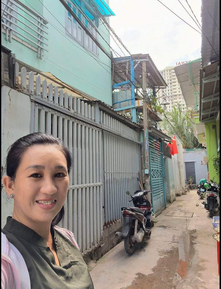 Nhà phố Phạm Hữu Lầu, Quận 7, 60m² giá 5.2 tỷ - Nhà 3 tầng, thoải mái ở ngay!