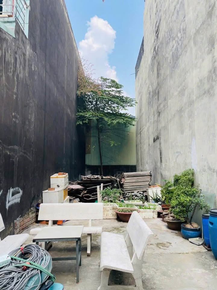 Đất Hẻm Xe Hơi Đường 963 Phú Hữu Q9 60m² giá 4.55 tỷ - Vị trí thuận lợi gần cao tốc!