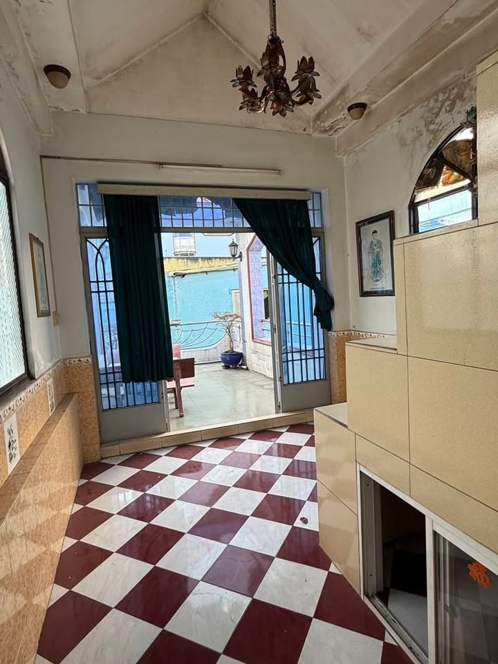 Nhà 4 tầng Tùng Thiện Vương, Quận 8, 73m² giá 7 tỷ - Sổ hồng chính chủ!