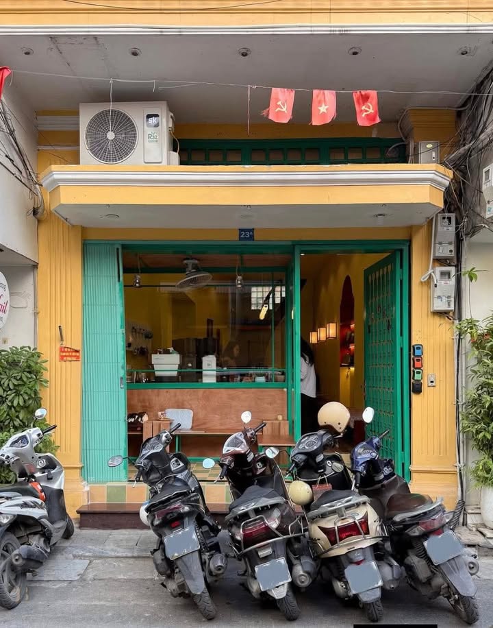 Nhà mặt phố Hàng Bông, Hoàn Kiếm 25m² - Thích hợp kinh doanh!