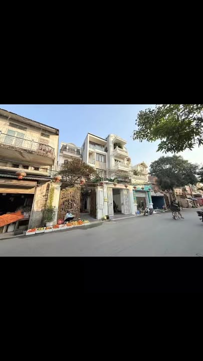 Nhà mặt phố Thanh Am Long Biên 98m² giá 19.6 tỷ - Thiết kế tân cổ điển đẳng cấp!