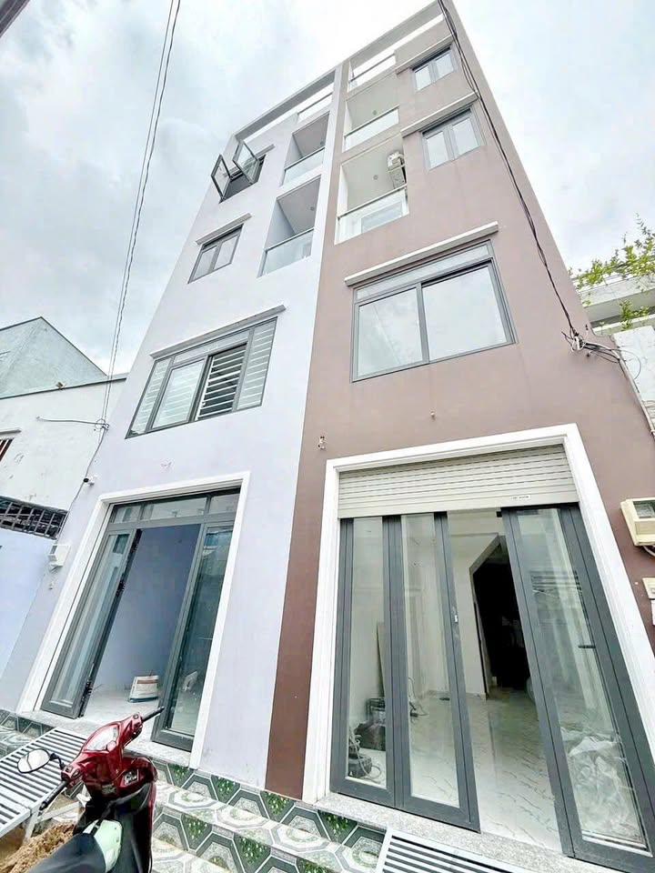 Bán nhà đôi CHDV Phạm Thế Hiển, Quận 8, 147.5m² giá 12.8 tỷ - Đầu tư sinh lời ngay!