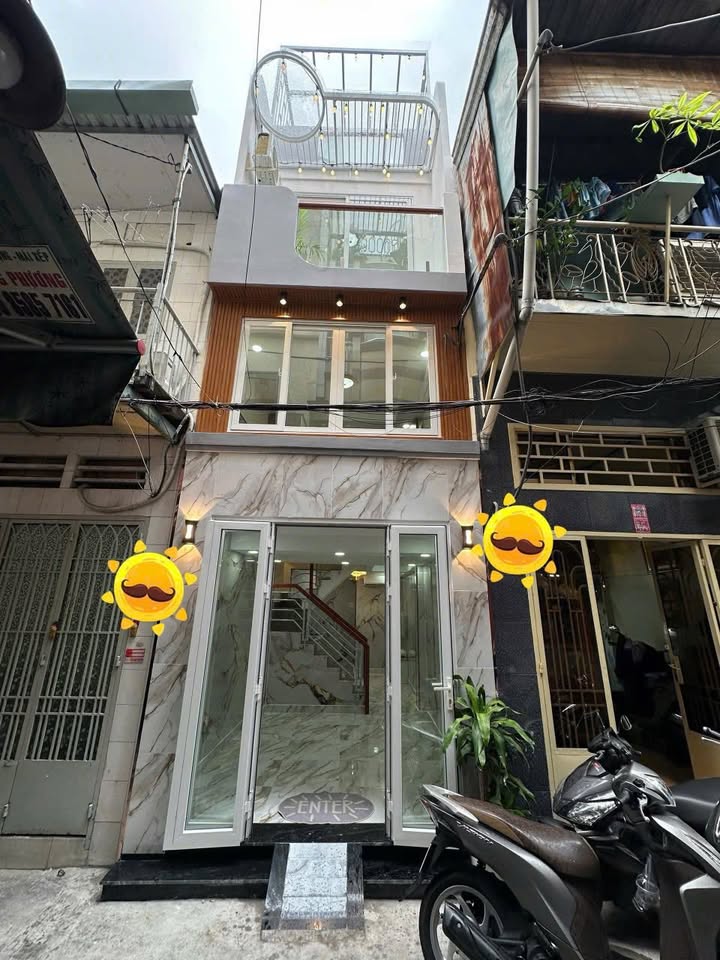 Nhà phố Võ Văn Kiệt, Quận 5, 60m² giá 6.5 tỷ - Full nội thất đẹp!