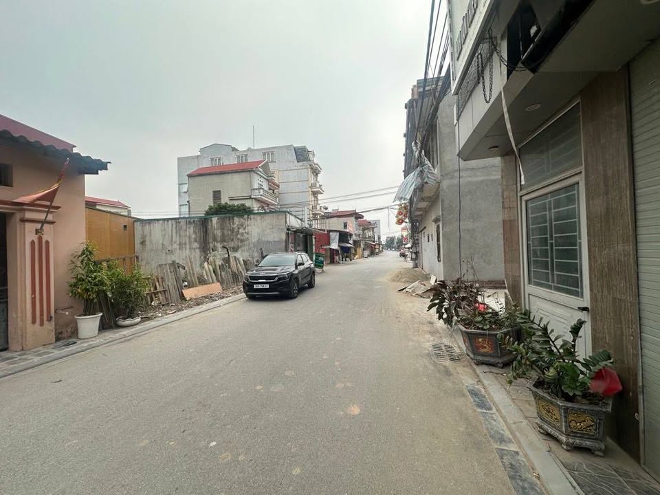 Đất Kính Nỗ, Đông Anh 90m² giá thỏa thuận - Vị trí đẹp, tiện ích đầy đủ!