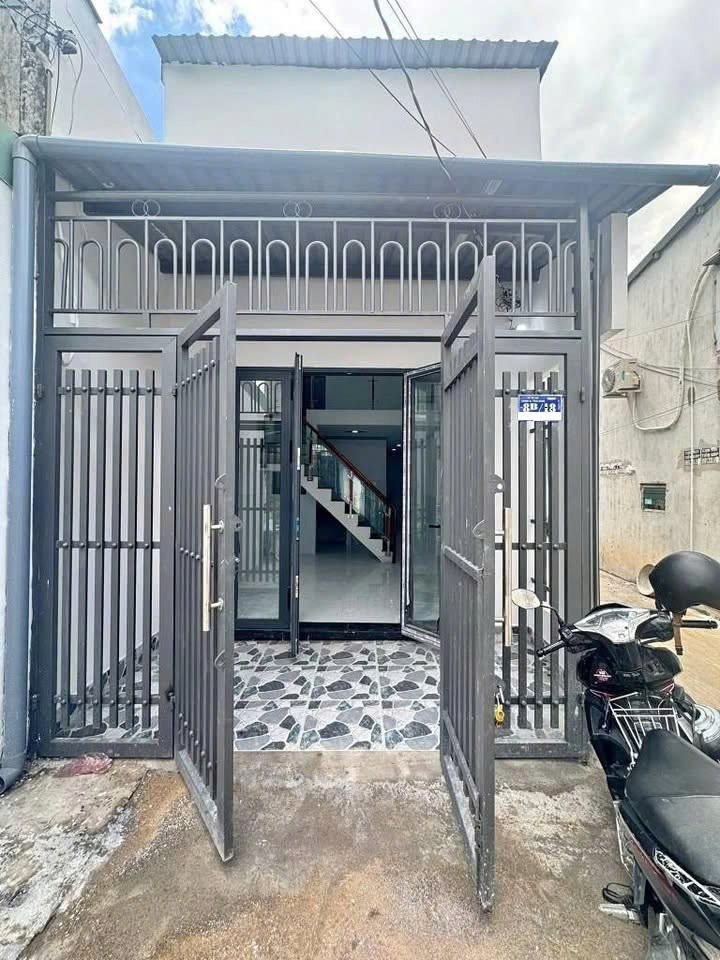 Nhà phố Xuân Thới Thượng Hóc Môn 52m² - Sổ hồng chính chủ, giá thương lượng!