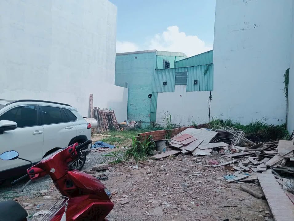 Đất thổ cư 72m² đường HT 13, quận 12 - Giá 3.9 tỷ, hướng Tây, sổ hồng chính chủ!