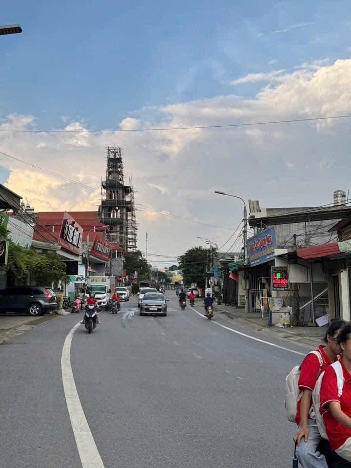 Lô đất mặt đường TL317C, xã Hoàng Xá, diện tích 91.8m² - Vị trí tiềm năng cho kinh doanh!