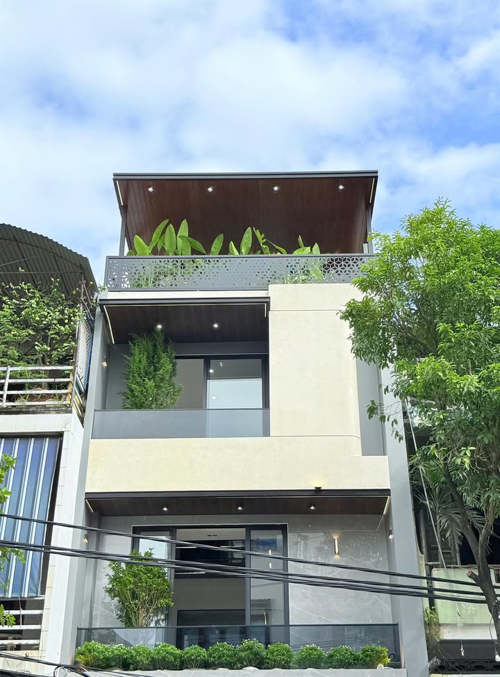 Nhà mặt tiền Nguyễn Tri Phương, Hải Châu, Đà Nẵng 81m² - Kinh doanh và ở ngay!