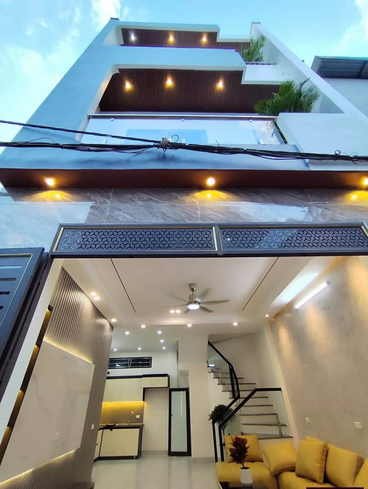 Nhà 3 tầng lô góc tại Văn Cao, Năng Tĩnh 57m² giá 2.65 tỷ - Tiện nghi đầy đủ