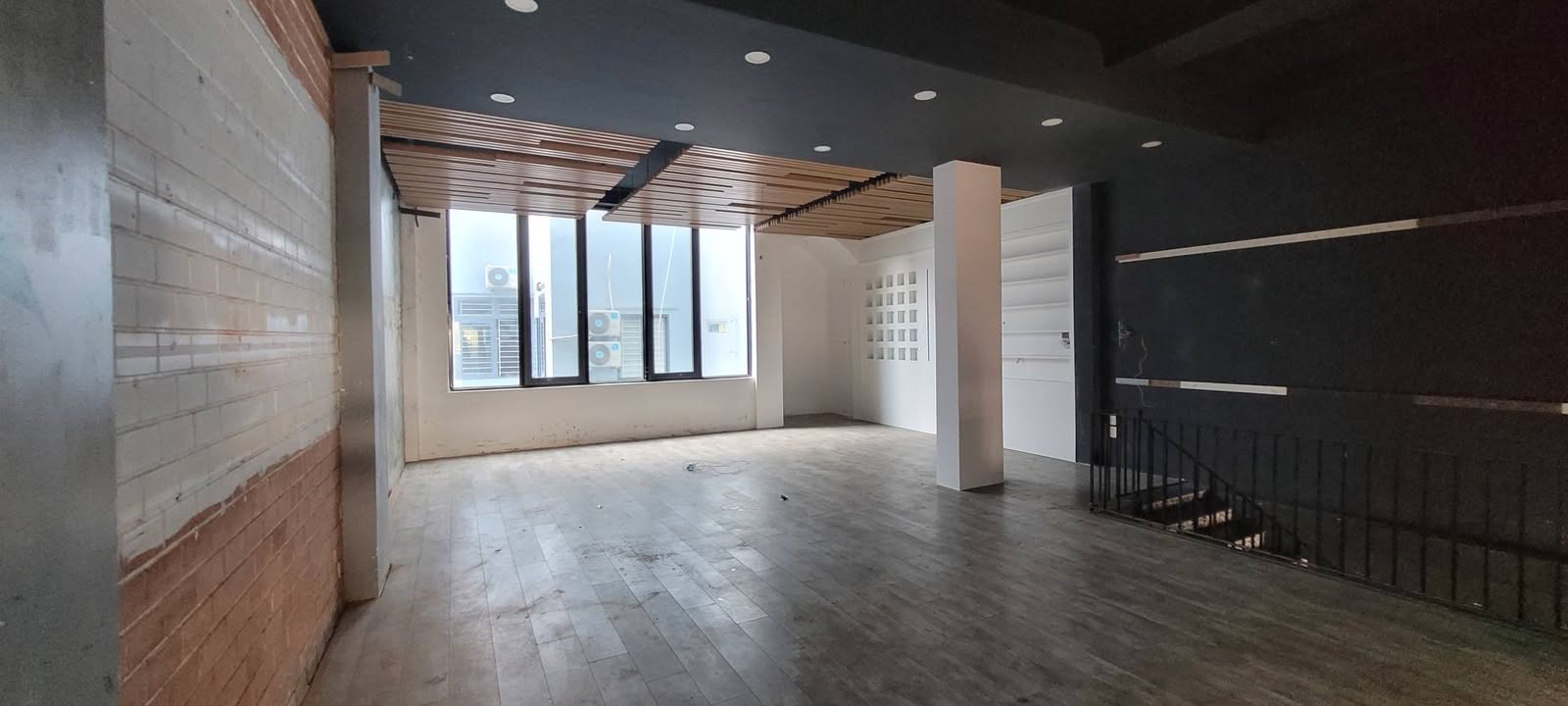 Nhà nguyên căn cho thuê mặt tiền đường Lê Lợi, Quy Nhơn 147m² - Thích hợp cho văn phòng và tiệm vàng!