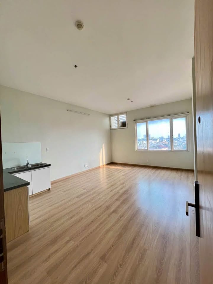 Văn phòng Officetel Charmington La Pointe Quận 10 35m² giá chỉ 11 triệu - Giờ giấc tự do!