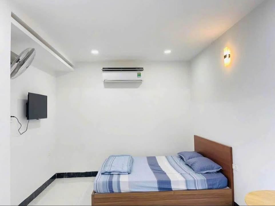 Cho thuê căn studio đường Lý Nam Đế, Phước Long 25m² giá 4 triệu - Nội thất đầy đủ!