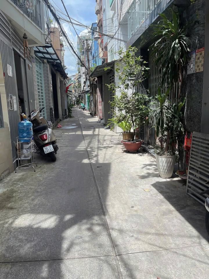 Nhà phố Nguyễn Tri Phương, Quận 10, 30m² - Sẵn sàng vào ở ngay!