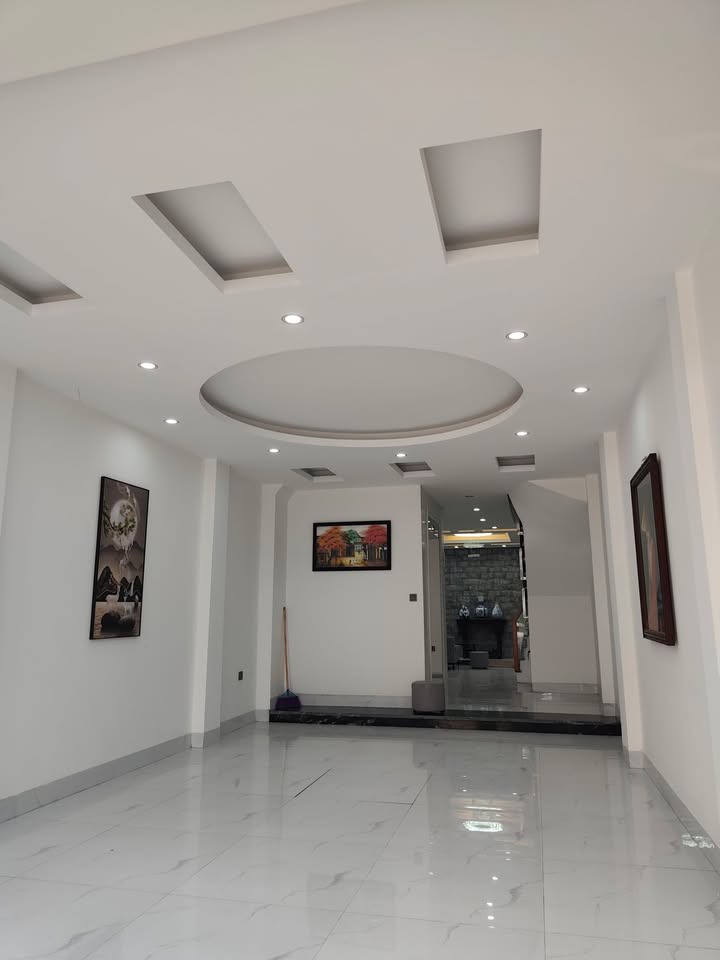 Nhà 7 tầng Bồ Đề 70m² giá 16 tỷ - Full nội thất cao cấp, thang máy