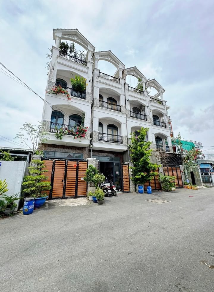 Nhà 4 tầng Hiệp Bình Phước 65m² giá 7 tỷ - Đang cho thuê CHDV 20 triệu/tháng!