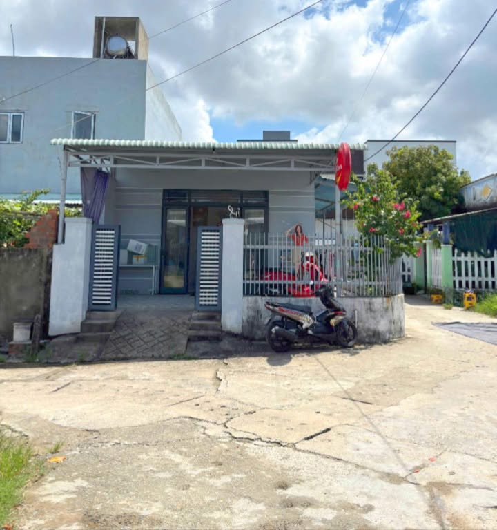 Nhà cấp 4 Hòa Tiến Đà Nẵng 114m² giá 2.6 tỷ - Tiềm năng sử dụng linh hoạt!