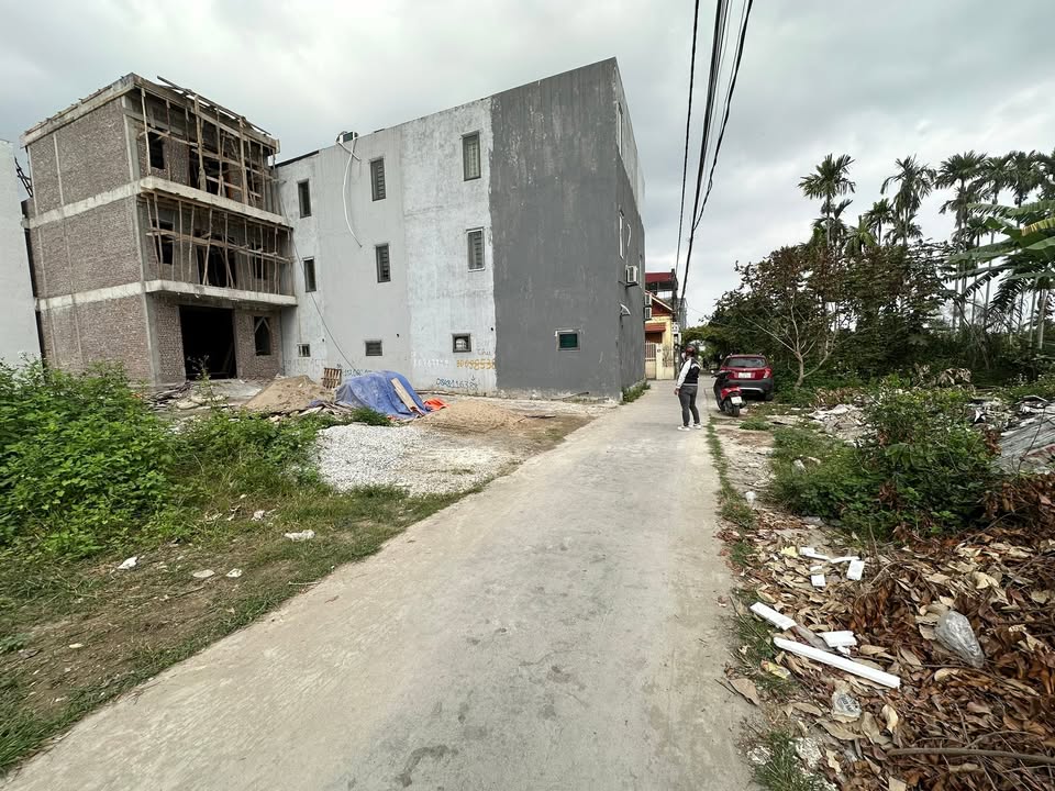 Đất lô góc 46,7m² tại thị trấn An Dương - Giá 1 tỷ, chính chủ sổ đỏ!