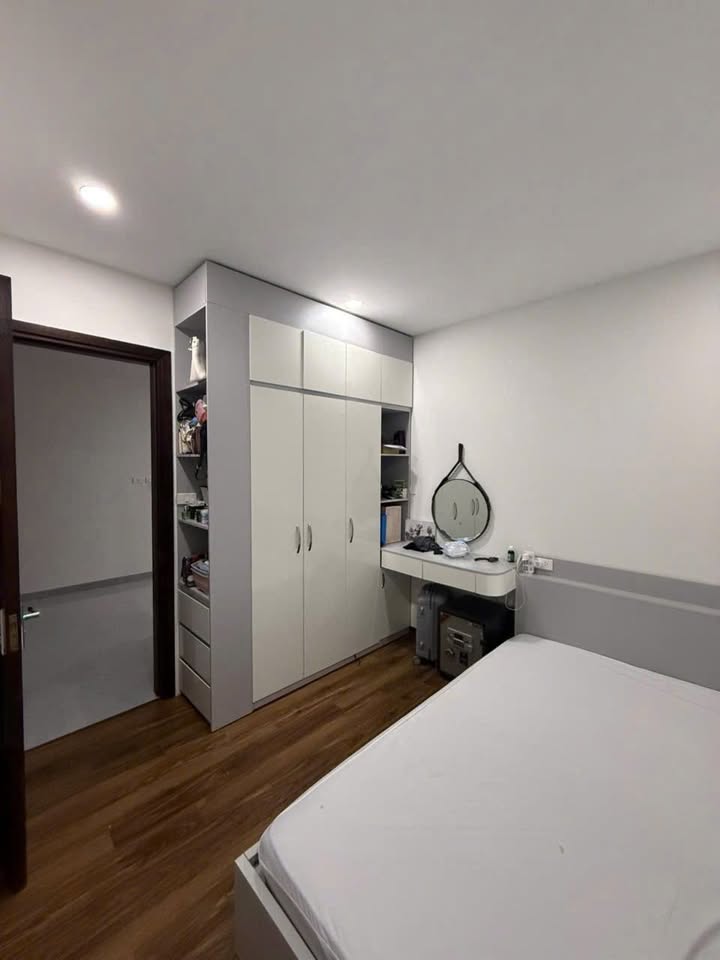 Căn hộ chung cư Yên Hòa Cầu Giấy 7.5 triệu - Hướng đẹp, tiện nghi đầy đủ!