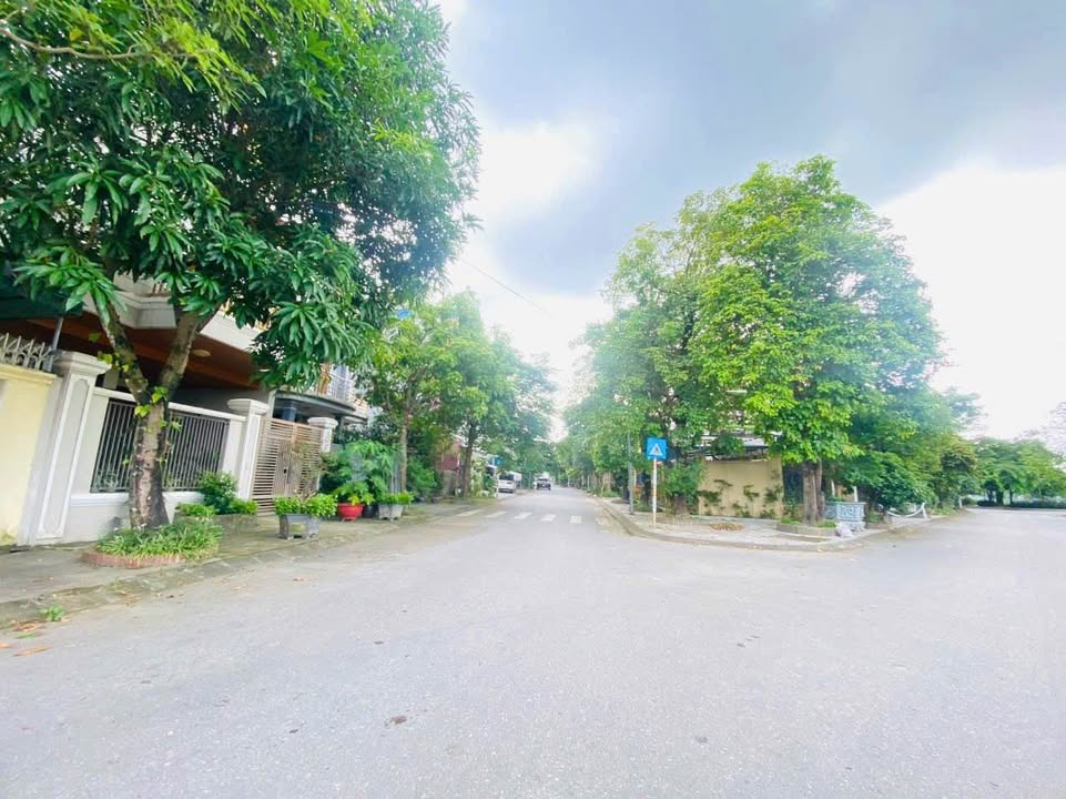 Đất lô 2 hồ Xương Rồng Thái Nguyên 104m² giá 7 tỷ - Đầu tư sinh lời cao!