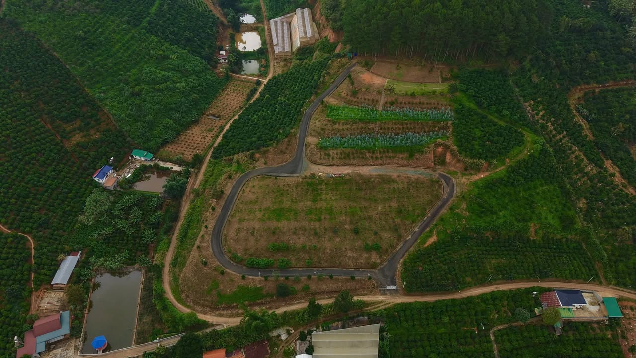 Đất nền thôn 3, Mê Linh, Lâm Hà 2000m² giá 37 tỷ - Tiềm năng phát triển lớn!