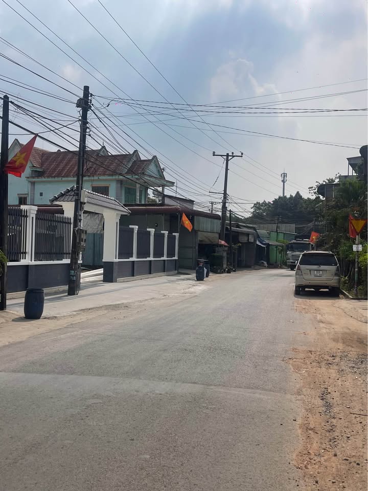 Bán lô đất mặt tiền đường Mai Chí Thọ 150m² giá 2 tỷ - Cơ hội đầu tư hấp dẫn!