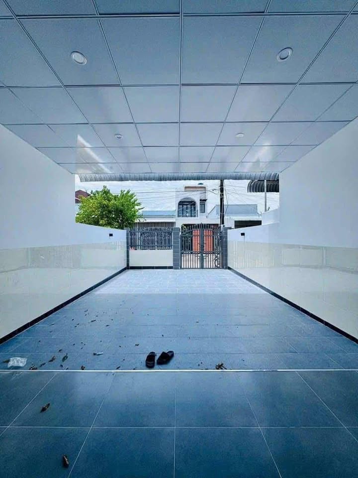 Nhà cấp 4 Bình Chánh 85m² giá chỉ 600 triệu - Cơ hội sở hữu ngay!