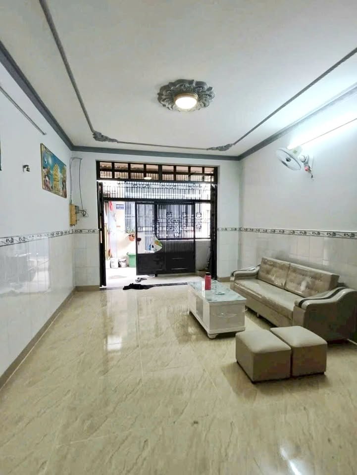 Nhà riêng Nguyễn Ảnh Thủ Quận 12 40m² giá 3.5 tỷ - Full nội thất, sẵn sàng vào ở!