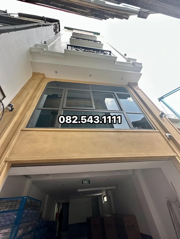 Tòa nhà 8 tầng Đống Đa 90m² giá 22.6 tỷ - Dòng tiền ổn định, view Hồ Linh Quang!