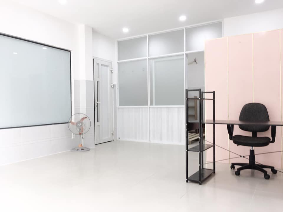 Phòng mặt tiền cho thuê 201/2B Lê Văn Việt 7 triệu - Kinh doanh online thuận tiện!