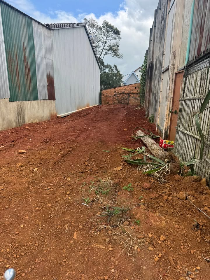 Đất mặt tiền đường Lê Lợi, Đắk Mil 125m² giá chỉ 450 triệu - Cơ hội đầu tư tuyệt vời!