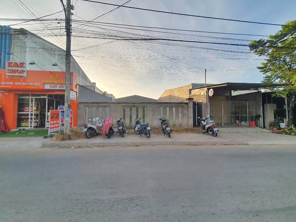 Đất nền mặt tiền đường Trần Văn Giàu, Trà Vinh 125m² - Hướng Đông mát mẻ!