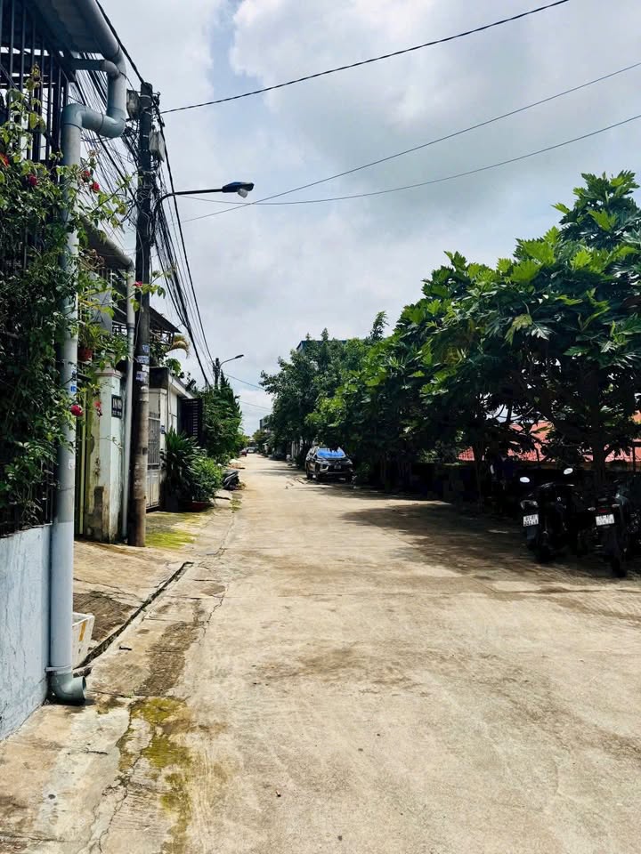 Nhà cấp 4 hẻm Tuệ Tĩnh, Pleiku 98m² giá chỉ 1.4 tỷ - Cơ hội đầu tư tuyệt vời!