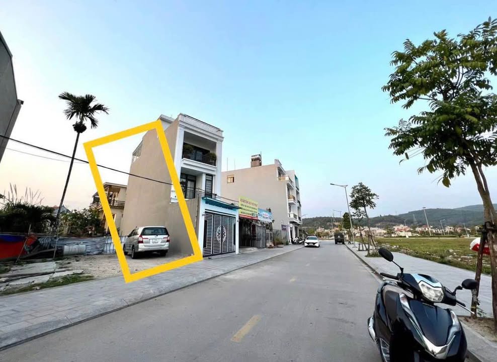 Đất nền Cao Thắng Hạ Long 103m² giá 4.85 tỷ - Hướng Đông, sổ đỏ chính chủ!