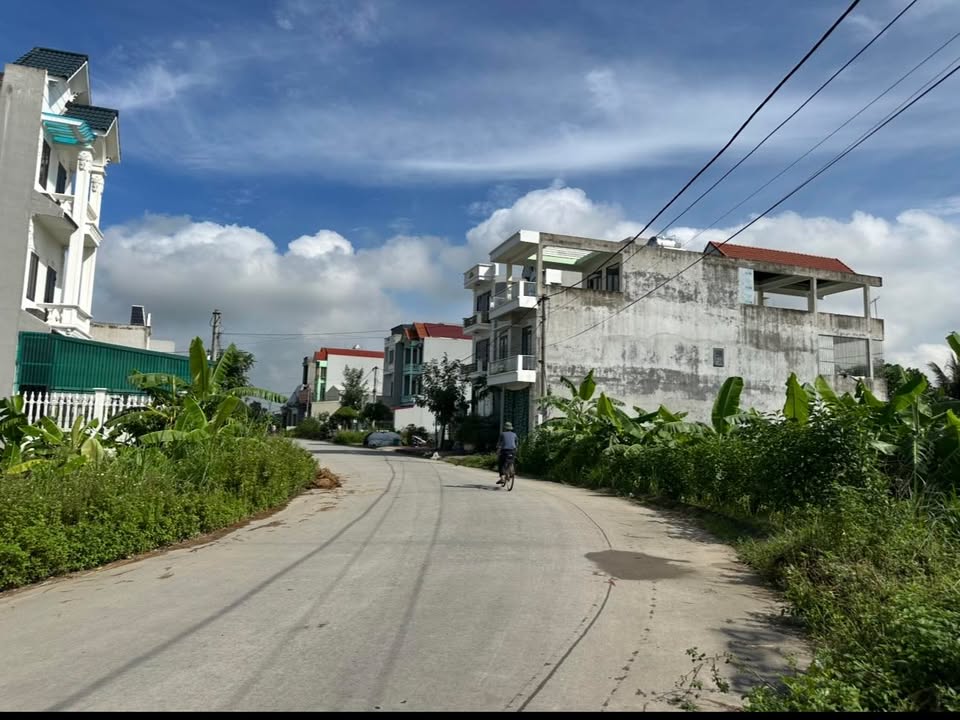 Đất mặt đường Nhân Kiệt, Hùng Thắng 81m² giá 2.2 tỷ - Kinh doanh sầm uất!