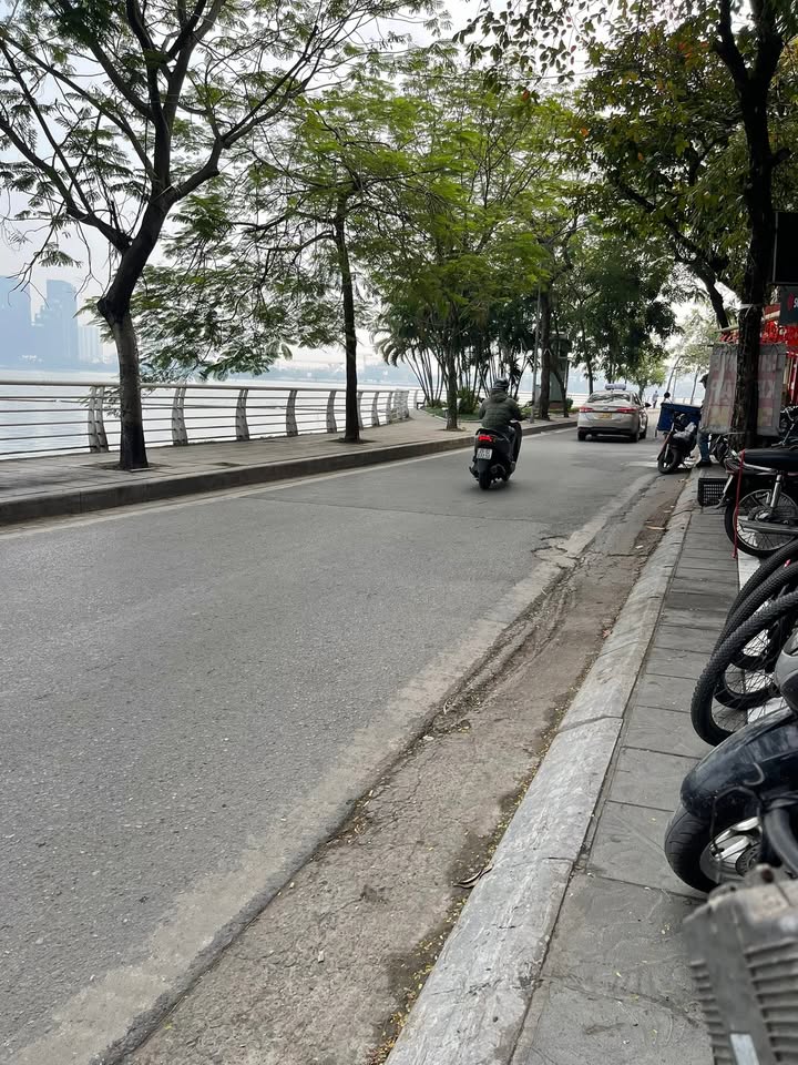 Nhà 6 tầng phố Võng Thị Tây Hồ 80m² - Đầu tư sinh lời ngay!