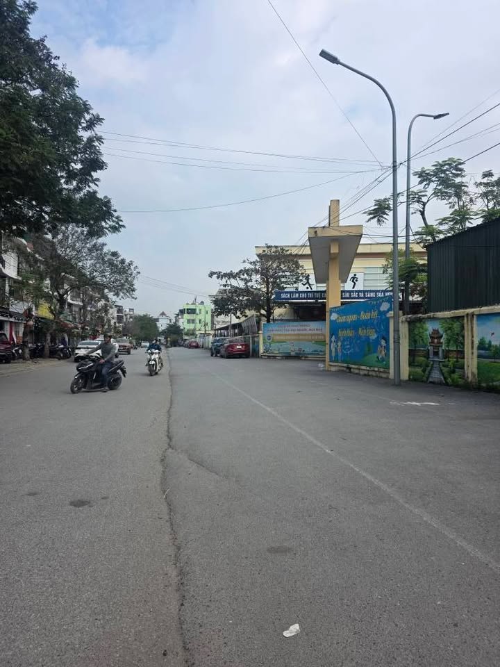 Nhà riêng Trạm Trôi 39m² giá 8.9 tỷ - Ô tô đỗ cửa, thiết kế tối ưu!