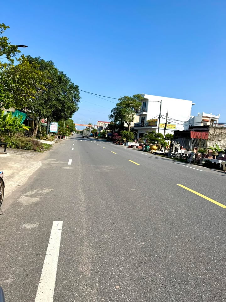 Đất trục chính đường 39B, Đông Minh, Tiền Hải 126m² giá 2.8 tỷ - Vị trí đắc địa, tiềm năng sinh lời cao!