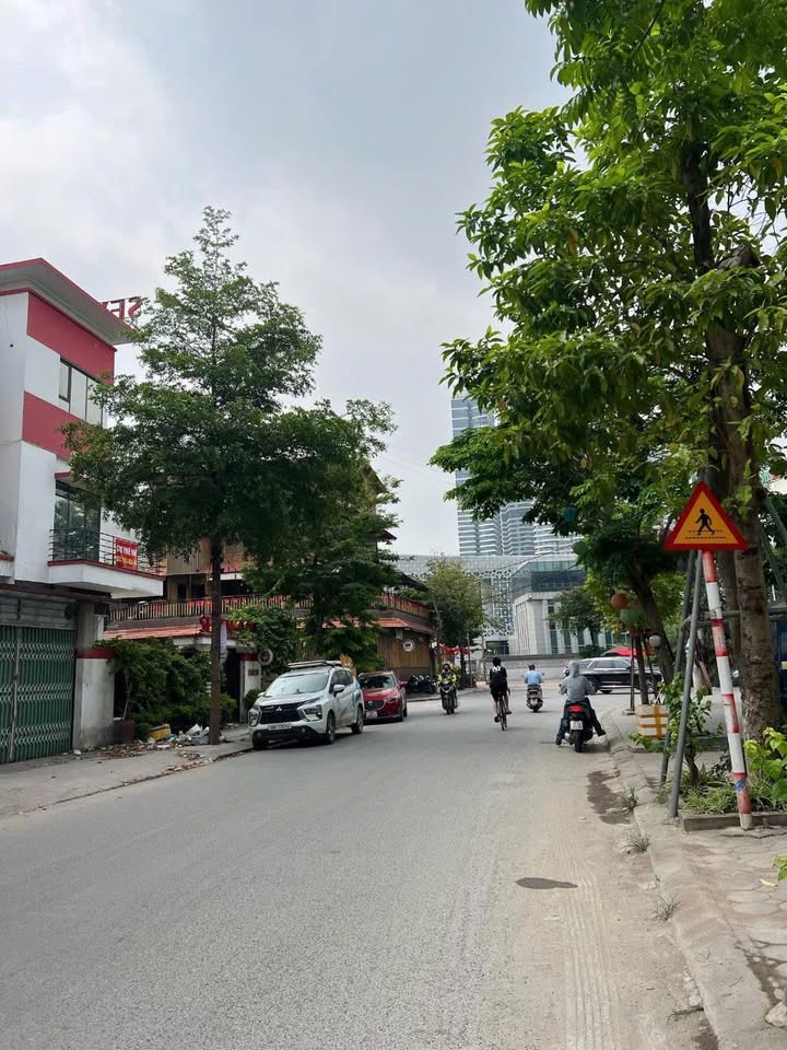 Nhà mặt ngõ ô tô Xuân Tảo 72m² giá 17 tỷ - Kinh doanh đỉnh cao!