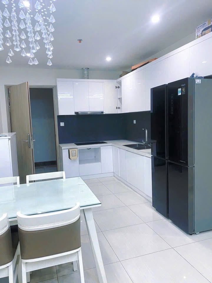 Căn hộ Rainbow Vinhomes Grand Park Quận 9 3PN giá 11 triệu - Full nội thất hiện đại!