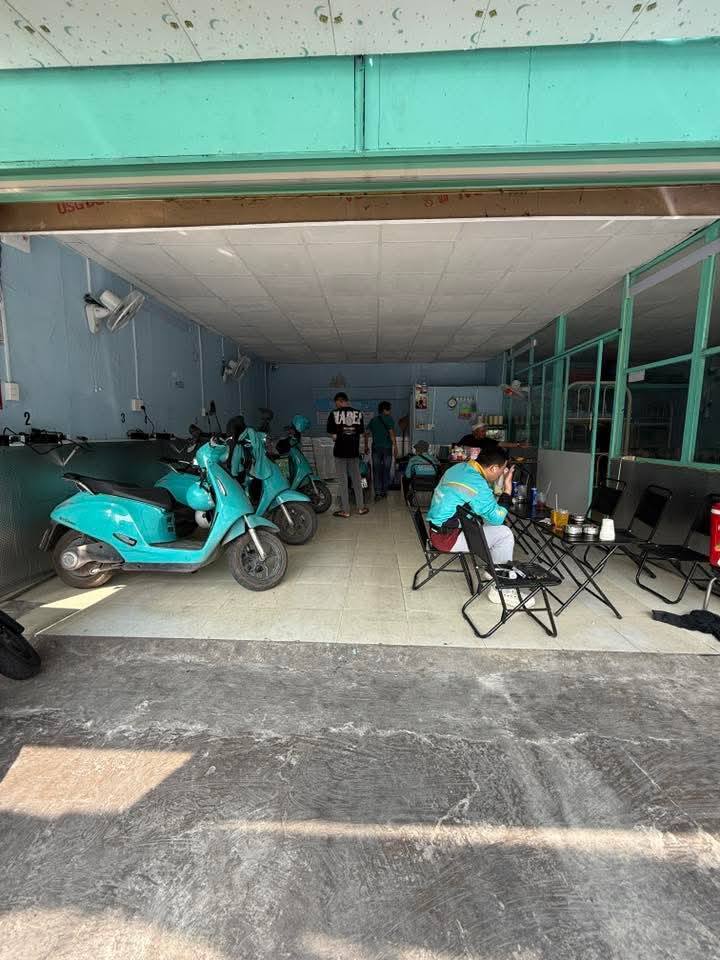 Cho thuê mặt tiền đường Lê Văn Lương, quận 7, 56m² - Vô là kinh doanh ngay!