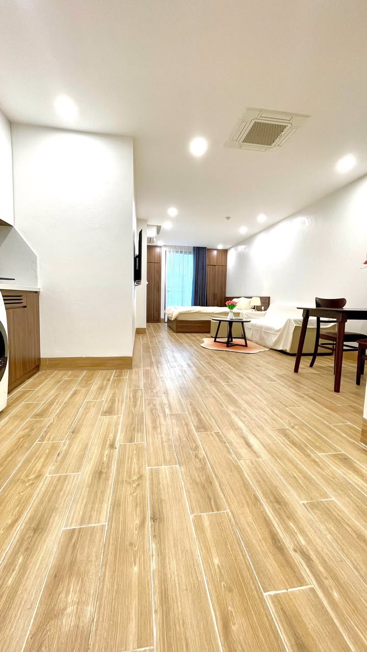 Căn hộ 1 phòng ngủ tại Hoàng Hoa Thám, Ba Đình - Full nội thất, giá thỏa thuận!