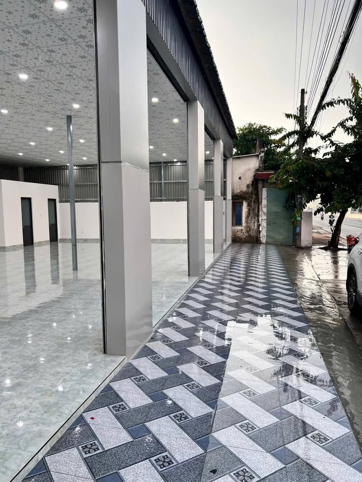 Cho thuê mặt bằng kinh doanh mặt tiền Quốc Lộ 13, Thủ Dầu Một 216m² - Phù hợp cho văn phòng, showroom