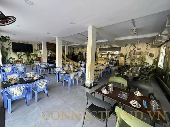 Nhà mặt tiền cho thuê đường Nguyễn Tất Thành, Quận 4, 286m² - Vị trí đắc địa kinh doanh!
