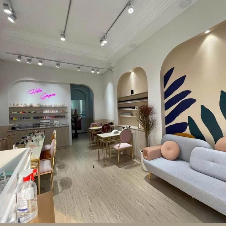 Nhà mặt tiền Hoa Sứ, Phú Nhuận 67m² giá 40 triệu - Spa, văn phòng lý tưởng!